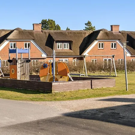 Oneida - 800m From The Sea By Interhome